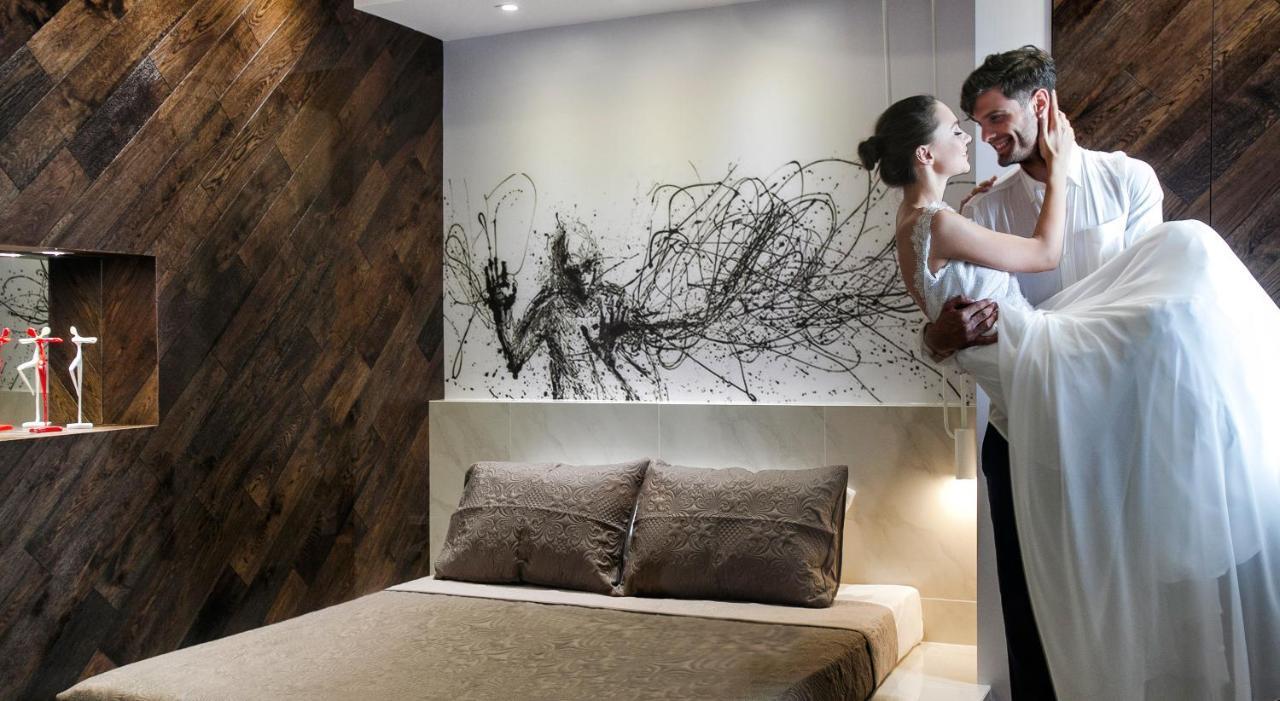 فندق Privee Santorini بيريسا المظهر الخارجي الصورة
